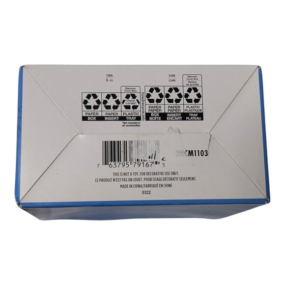 Hallmark Star Wars Mandalorian & Grogu Pop Holiday Ornament - Picture 3 of 4